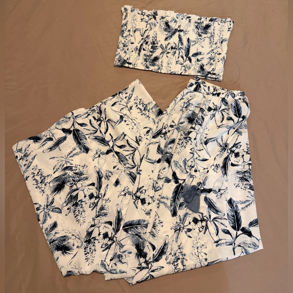 Aakaa Matching Set - Picture 1 of 4